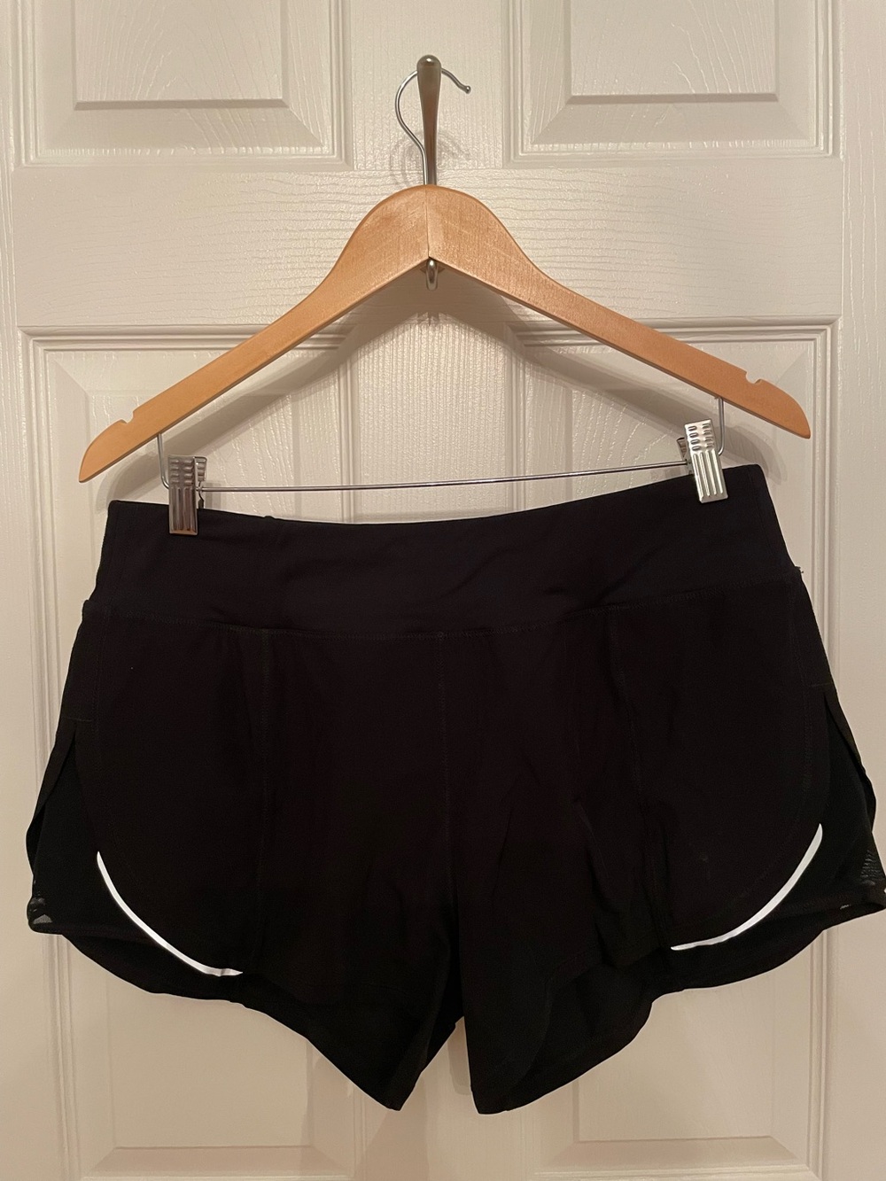 Zyia Active Mesh Energy Shorts- Black